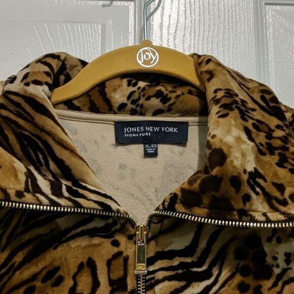 Jones of New York  Signature animal print vest - Picture 3 of 4